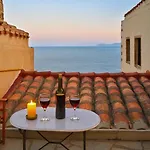 Pablito House-seaview Nests *
