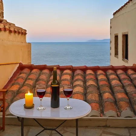 Pablito House-seaview Nests *