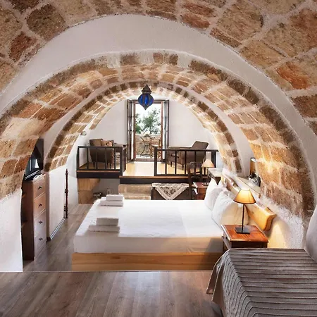 Pablito House-seaview Nests *
