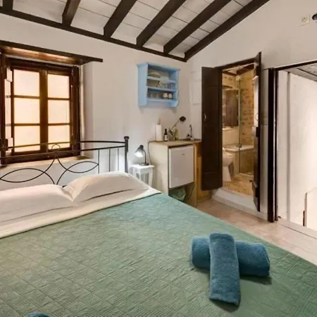 Pablito House-seaview Nests *