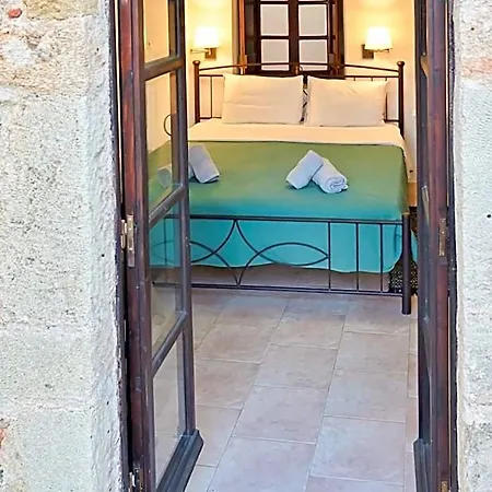 Pablito House-seaview Nests